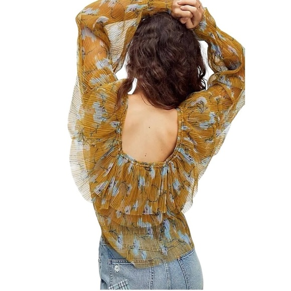 FREE PEOPLE FRILLS AND THRILLS RUFFLED TIERED SHEER FLORAL LONG SLEEVE CROP TOP - Picture 2 of 12
